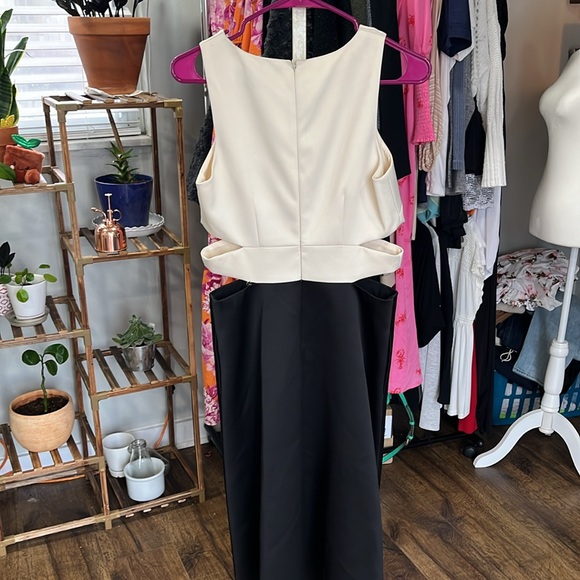 Juxtaposed cutout cocktail dress by Cynthia Rowley - Picture 7 of 9